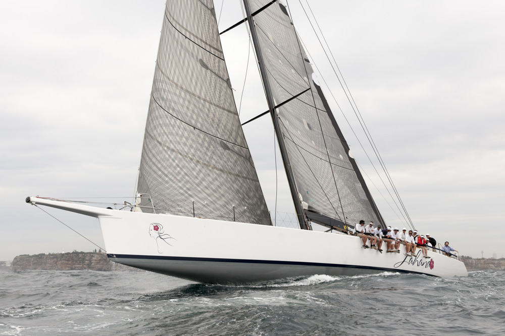 Lahana slices her way through the choppy seas