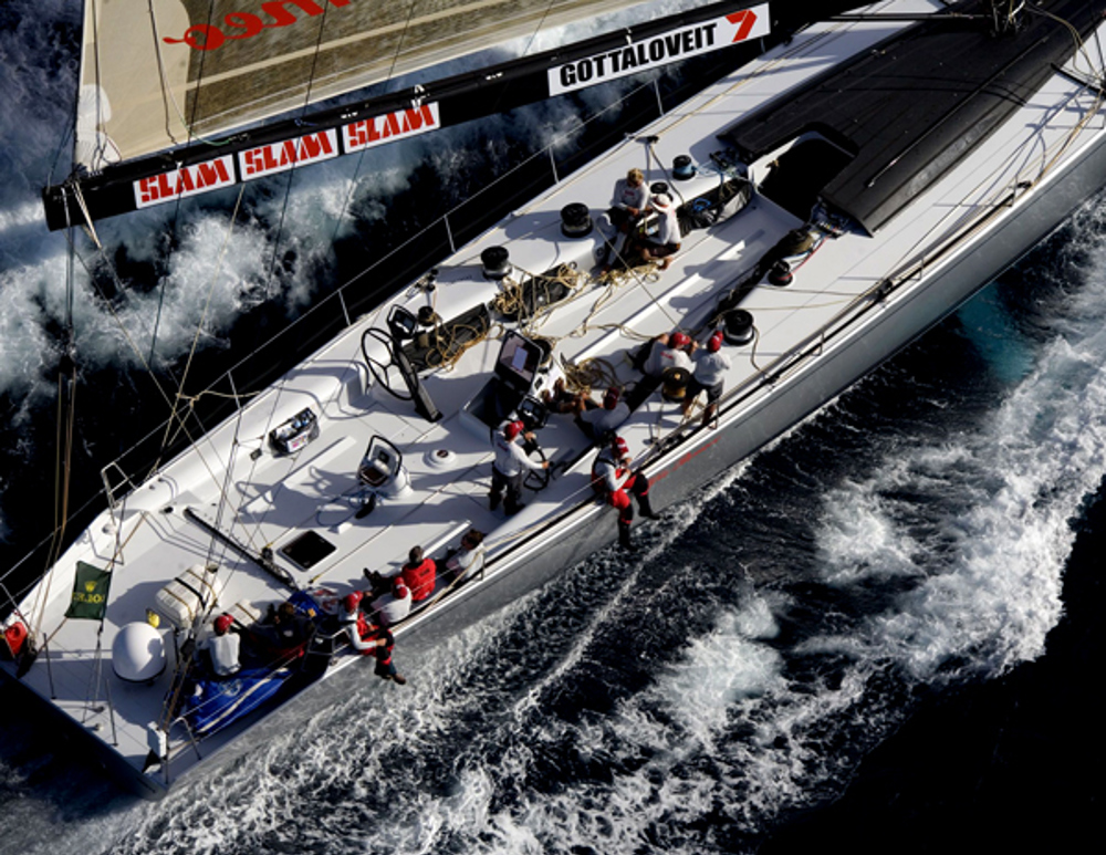 Alfa Romeo enjoying a downhill sprint to Hobart