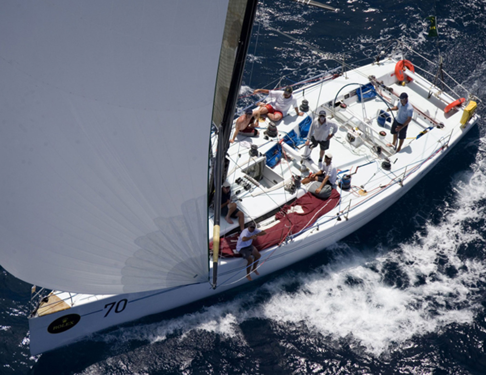 Syd Fischer's Ragamuffin crossing Bass Strait in the 2005 Rolex Sydney Hobart