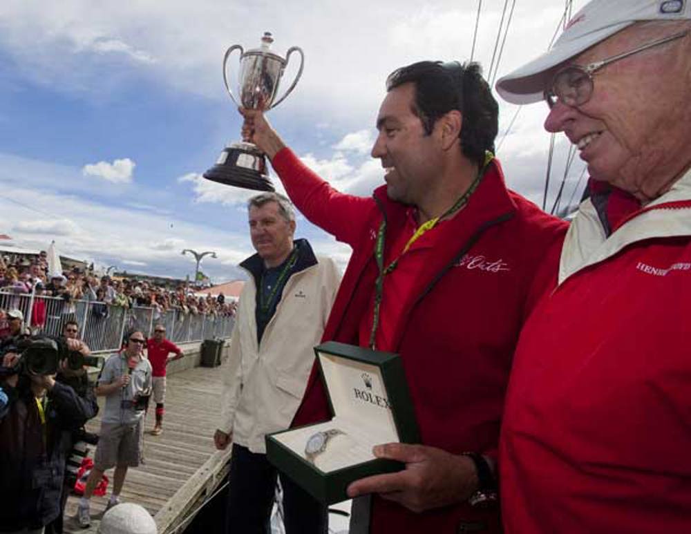 Richard De Leyser, General Manager Rolex Australia, presenting skipper Mark Richards and owner Bob Oatley with the J H Illingworth Trophy