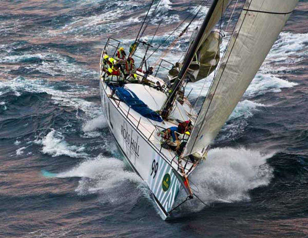 Investec Loyal chasing down Wild Oats XI in the early morning of day two - 27 December