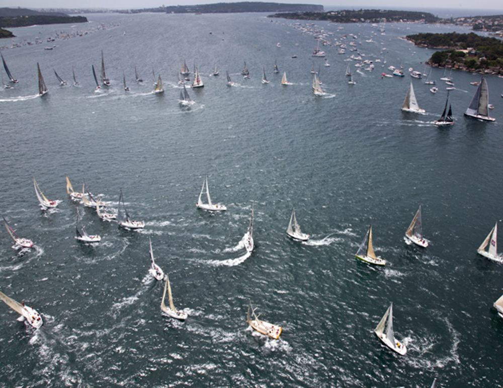 Pre-start action looking up the course towards Sydney Heads