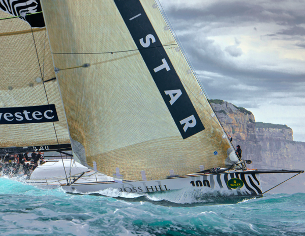 Setting up for the rounding of the sea mark off Sydney Heads