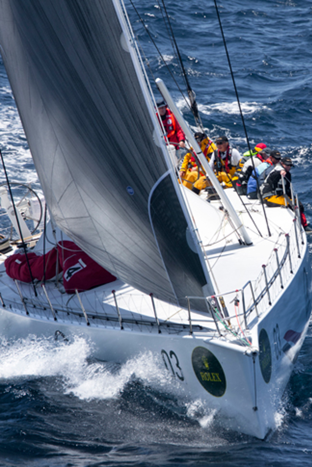 Matt Allen's Ichi Ban powers through the seas