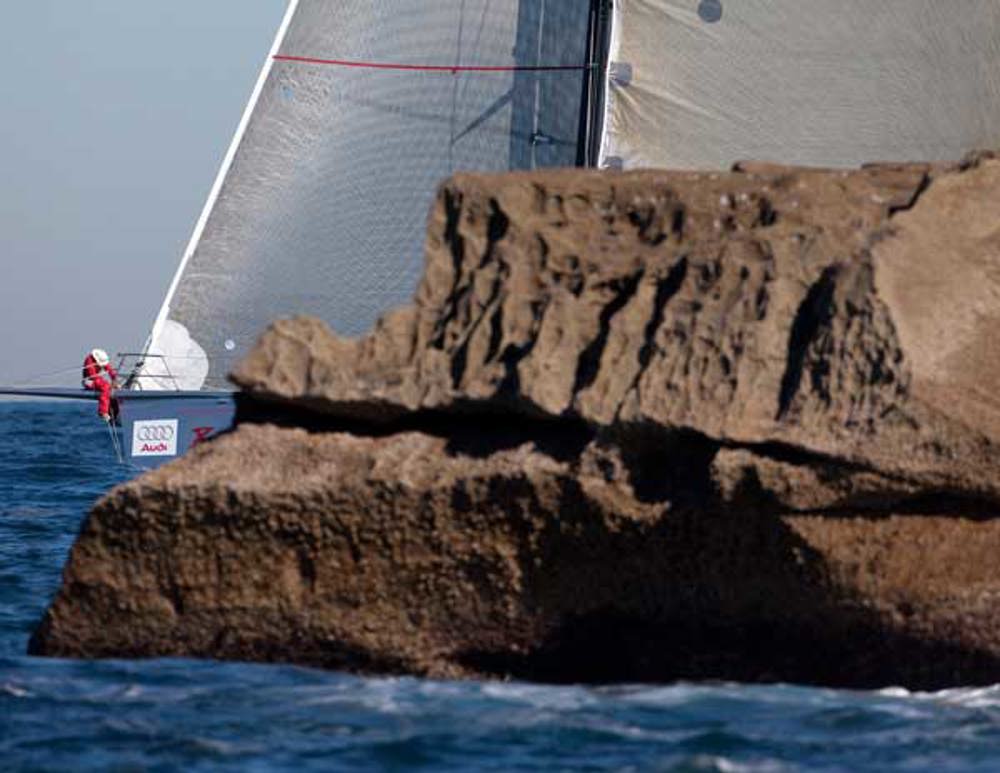 Wild Oats X having passed through Sydney Heads in Audi Sydney Gold Coast Yacht Race 2009