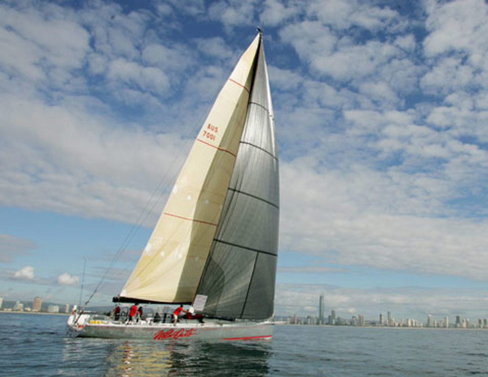 2005 Sydney Gold Coast line honours winner drifting to the finish line