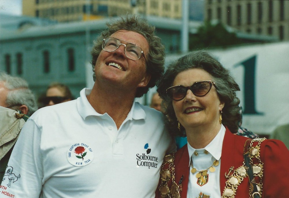 Wild Oats (4343) - 1993 SHYR IOR winners with Hobart Lord Mayor - CYCA Archive