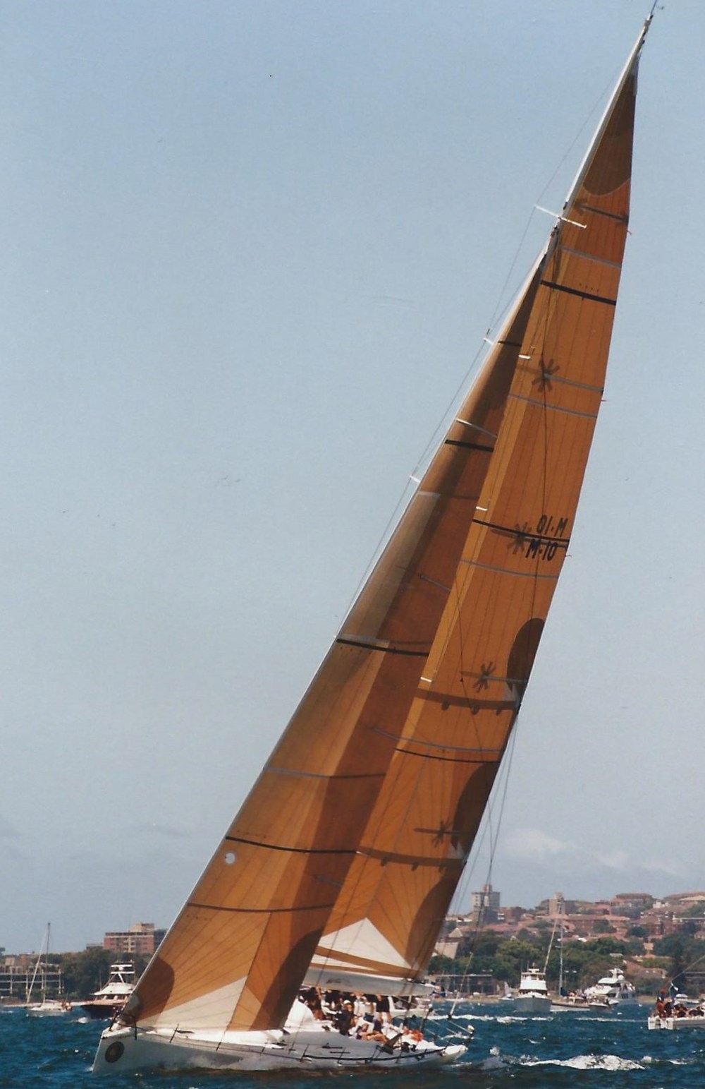 Wild Thing (M10) - 1998 SHYR prestart - Peter Campbell CYCA Archive