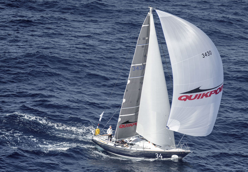 34, QUIKPOINT AZZURRO (AUS), Sail No: 3430, Design: S & S 34, Owner: Shane Kearns, Skipper: Shane Kearns