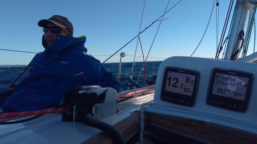 Komatsu Azzurro at speed early on Day 4 off Ballina