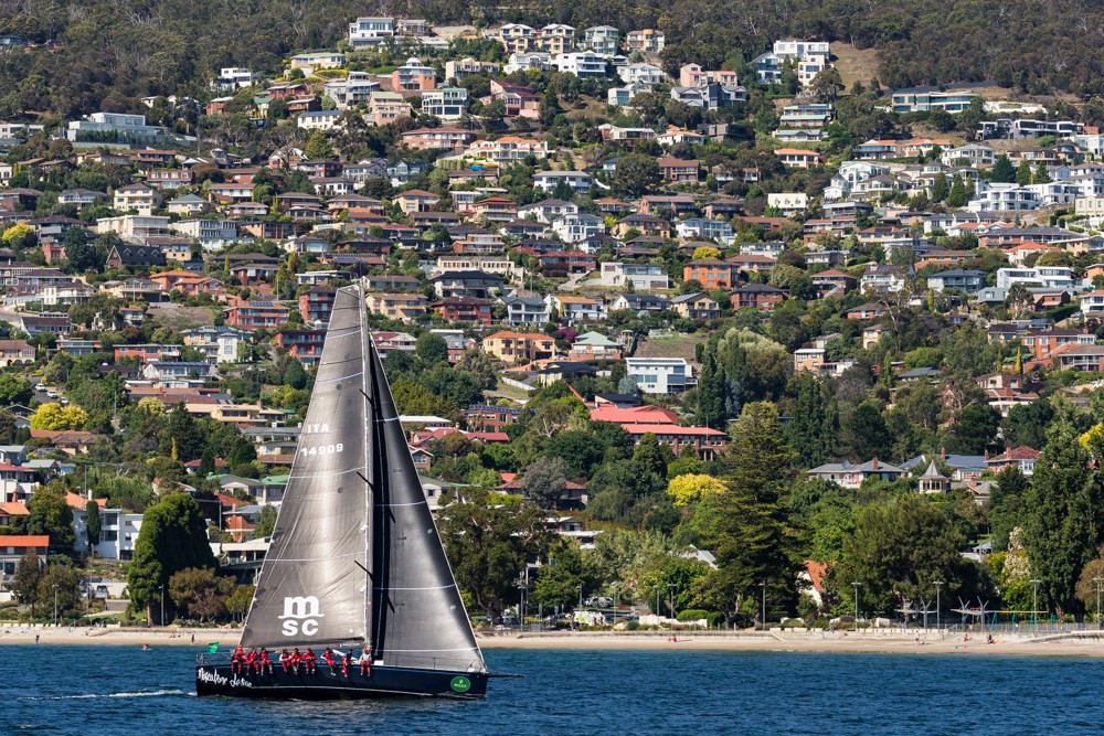 Italian entry Mascalzone Latino 32 approaching the finish in Hobart