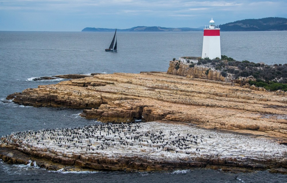 Ichi Ban reaches the Iron Pot at the entrance to the Derwent River with 11 miles to the finish