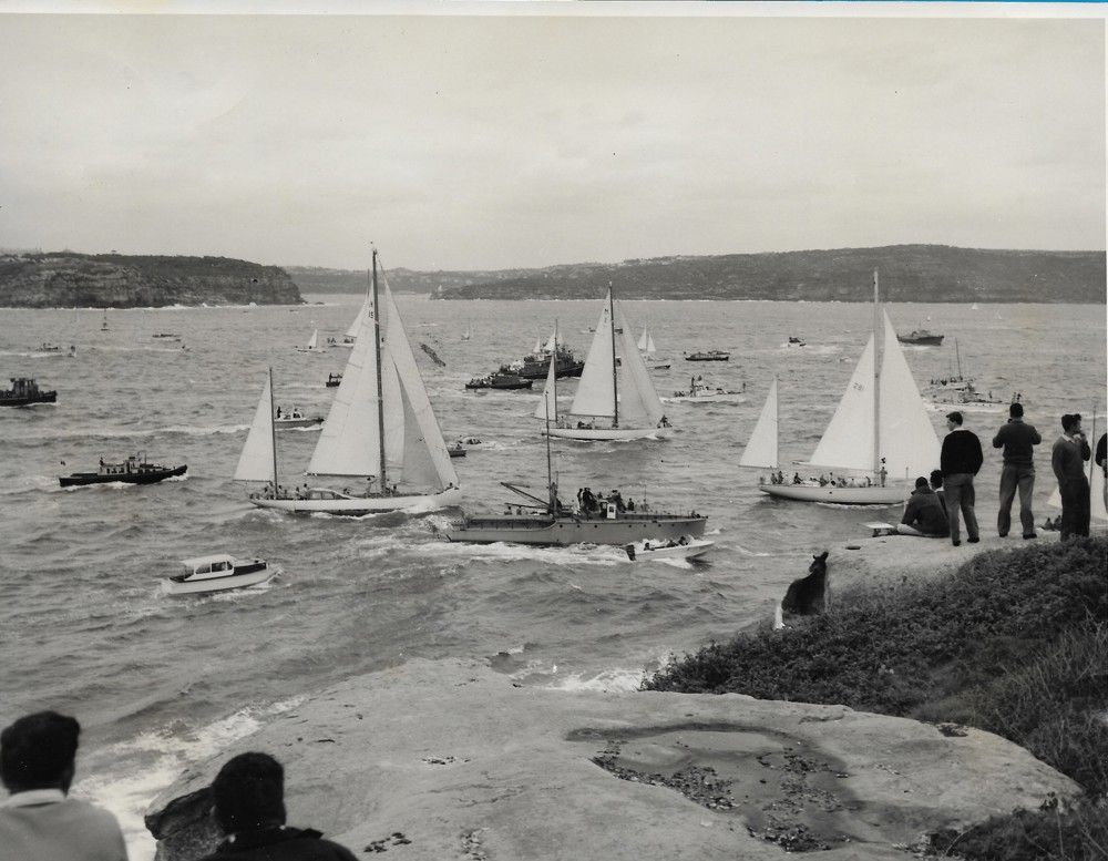 Ondine leading Solo - 1962 SHYR start - AUSTRALIAN NEWS AND INFORMATION - CYCA Archives