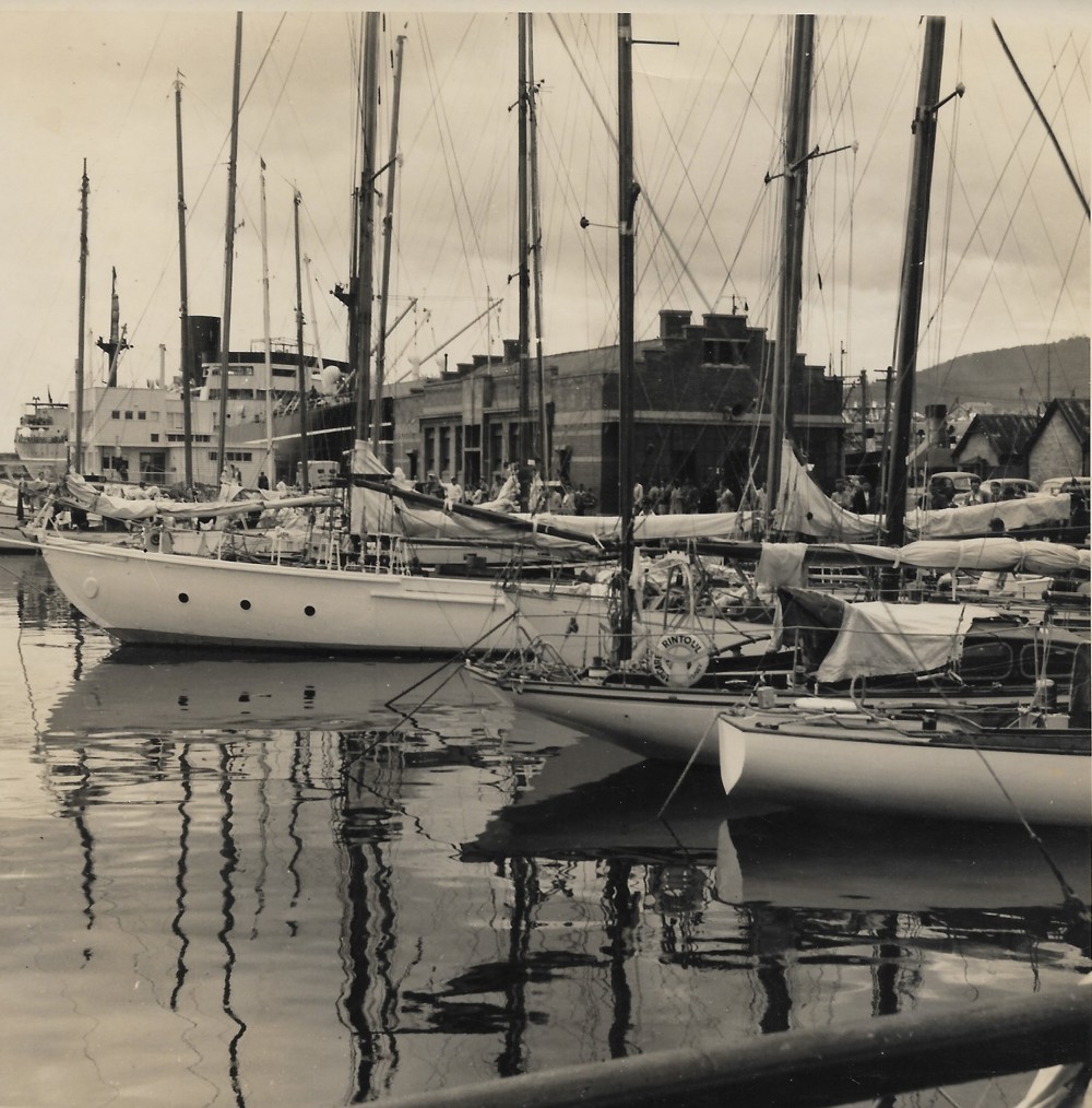 Kurrewa 4, Lass O'Luss, Margaret Rintoul and Nocturne - 1948 SHYR - Constitution Dock, Hobart - CYCA Archives