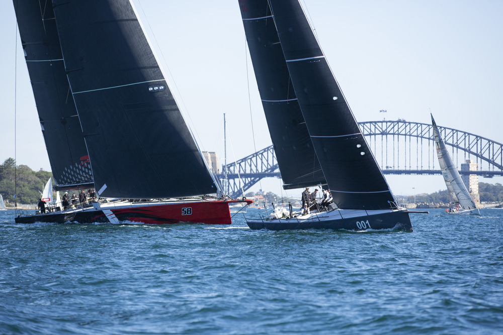 Ichi Ban leads Comanche, momentarily, after the start