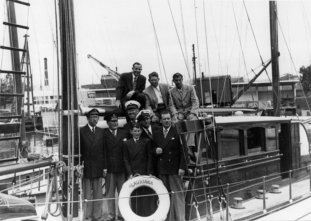 Lauriana crew - 1952 SHYR Radio Relay Vessel - CYCA Archives