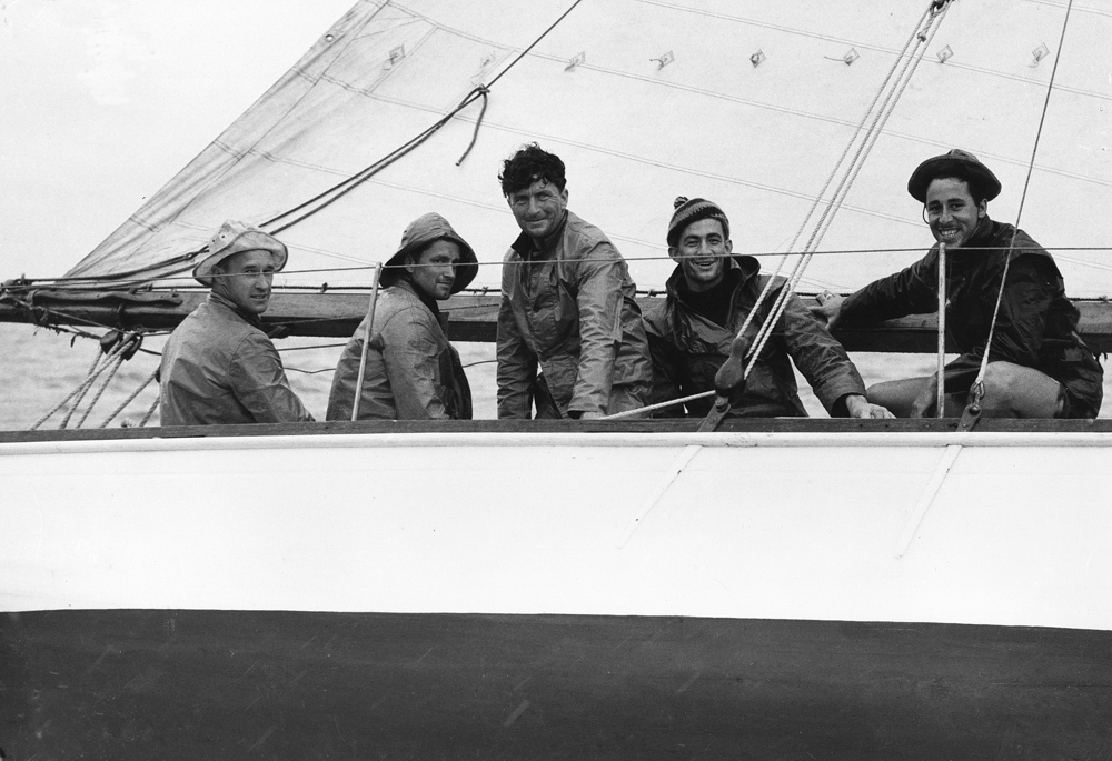 The crew of Independence in the 1949 Sydney Hobart Yacht Race