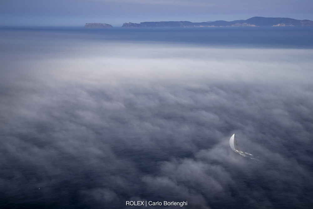 ALIVE, Bow: 66, Sail n°: 52566, Skipper: Duncan Hine, Design: Reichel Pugh 66, Owner: Phillip Turner, State/Nation: TAS