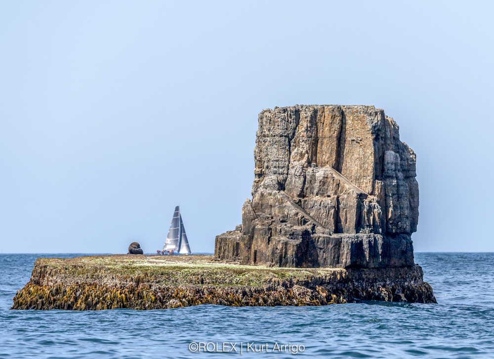 ENVY SCOOTERS, Sail No: RQ0052, Bow No: 15, Owner: Barry Cuneo, Skipper: Barry Cuneo, Design: Tp52, Club: RQYS