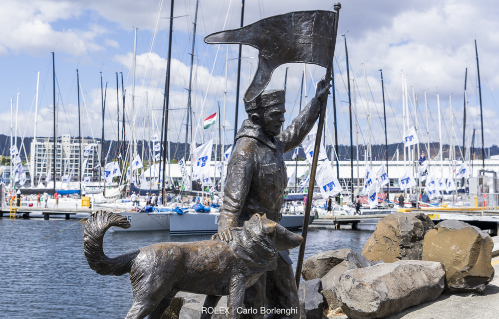 Dockside ambiance in Hobart