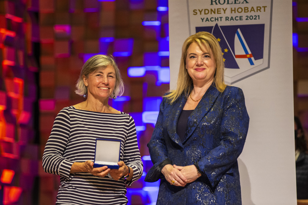 Official Trophy Presentation - Felicity Nelson, 25 Races Medallion