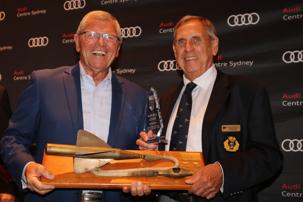 CYCA Vice Commodore Arthur Lane with White Bay 6 Azzurro owner/skipper Shane Kearns.