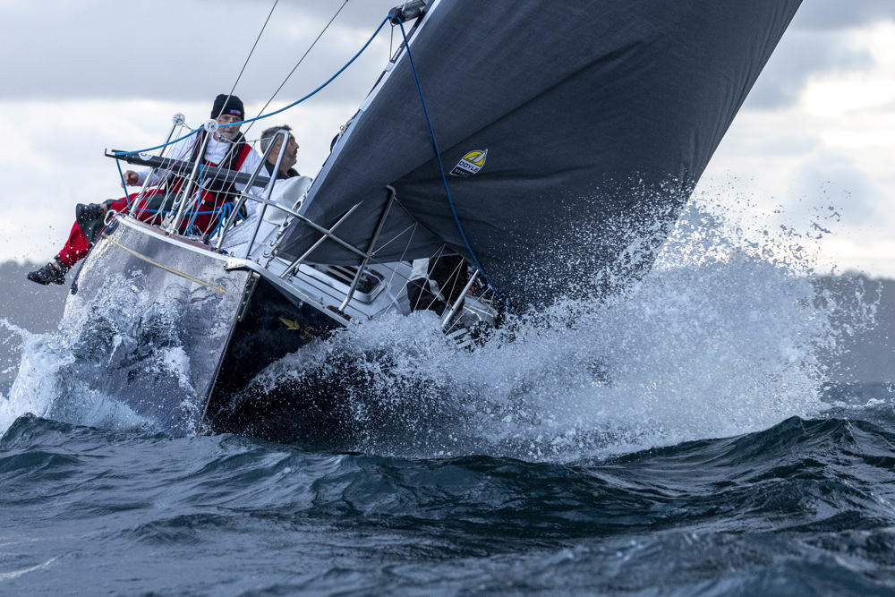 Cabbage Tree Island Race 2022 - WHITE BAY 6 AZZURRO