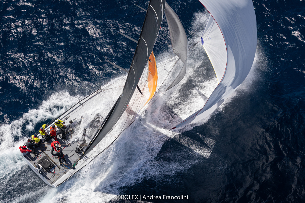 08, GWEILO, Sail No: 052, Owner: Matthew Donald/Chris Townsend, Skipper: Matthew Donald, State: NSW, Design: TP52, LOA: 15,9