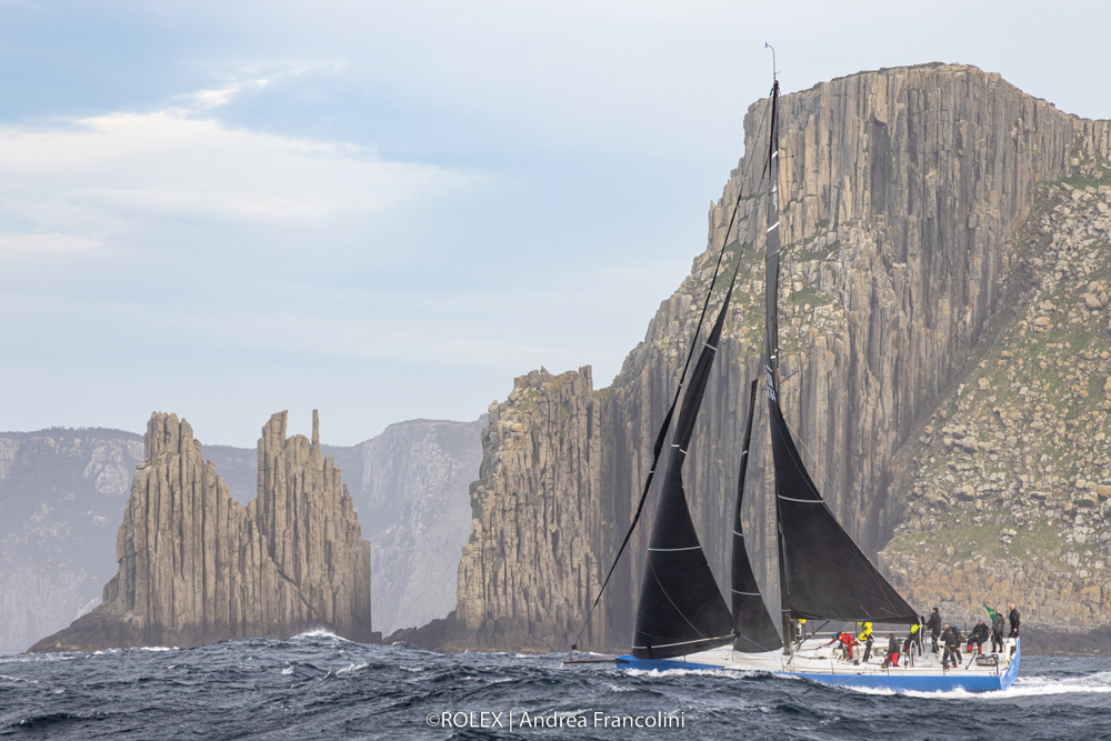 WARRIOR WON, Sail No: 60564, Owner/Skipper: Chris Sheehan, State: USA, Design: TP52, LOA: 15.9