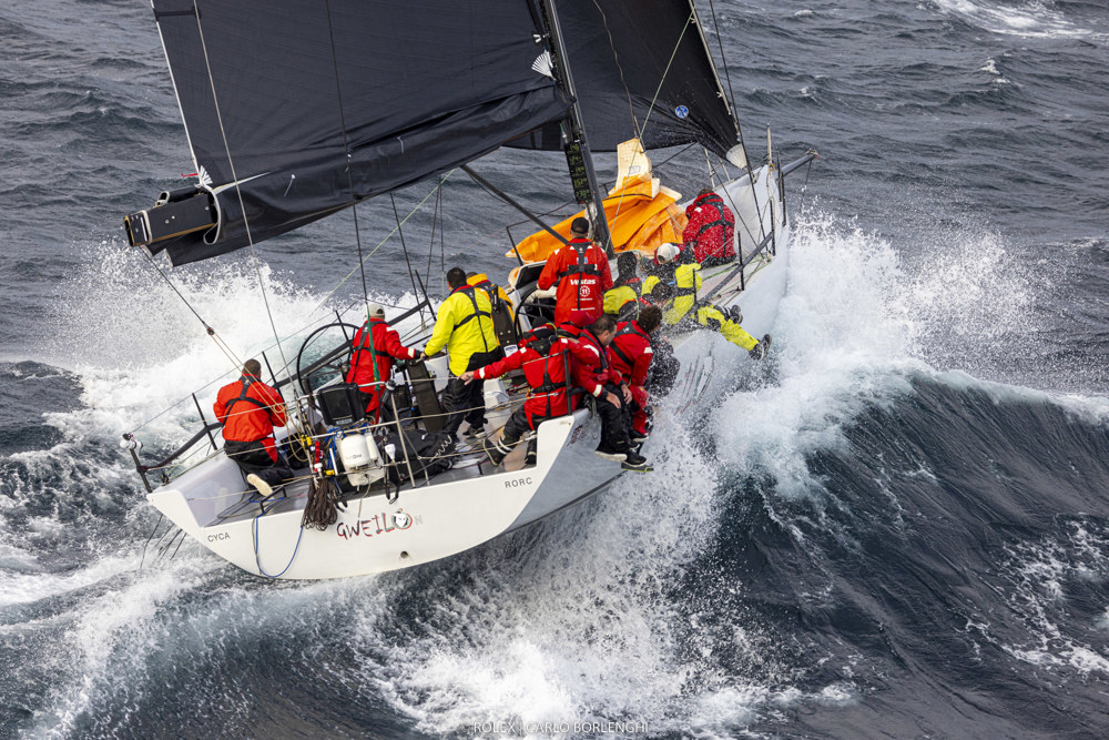 GWEILO, Bow n: 08, Sail n: 052, Skipper: Matthew Donald, Owner: Matthew Donald/Chris Townsend, State-Nation: NSW, Design: TP52