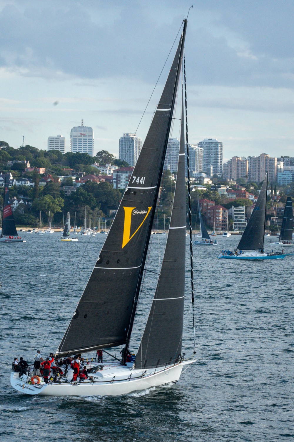 Cabbage Tree Island Race 2023 - Bumblebee V pre-start