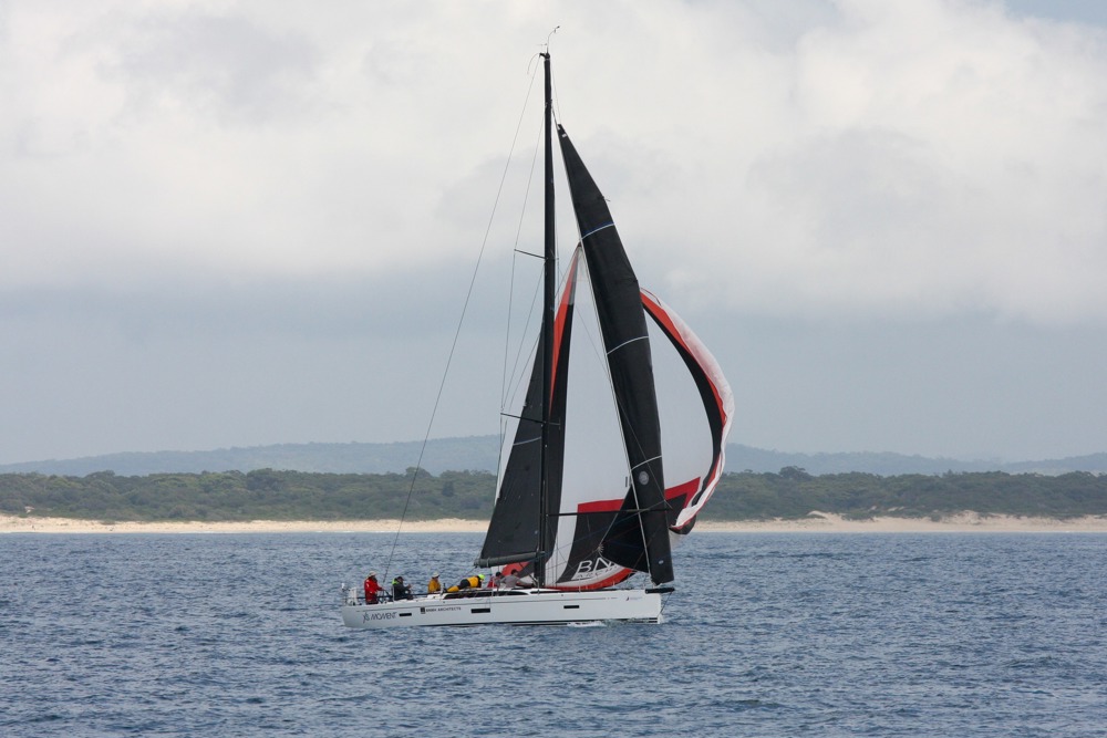 XS Moment BNMH hoisting a kite heading towards Cabbage Tree Island