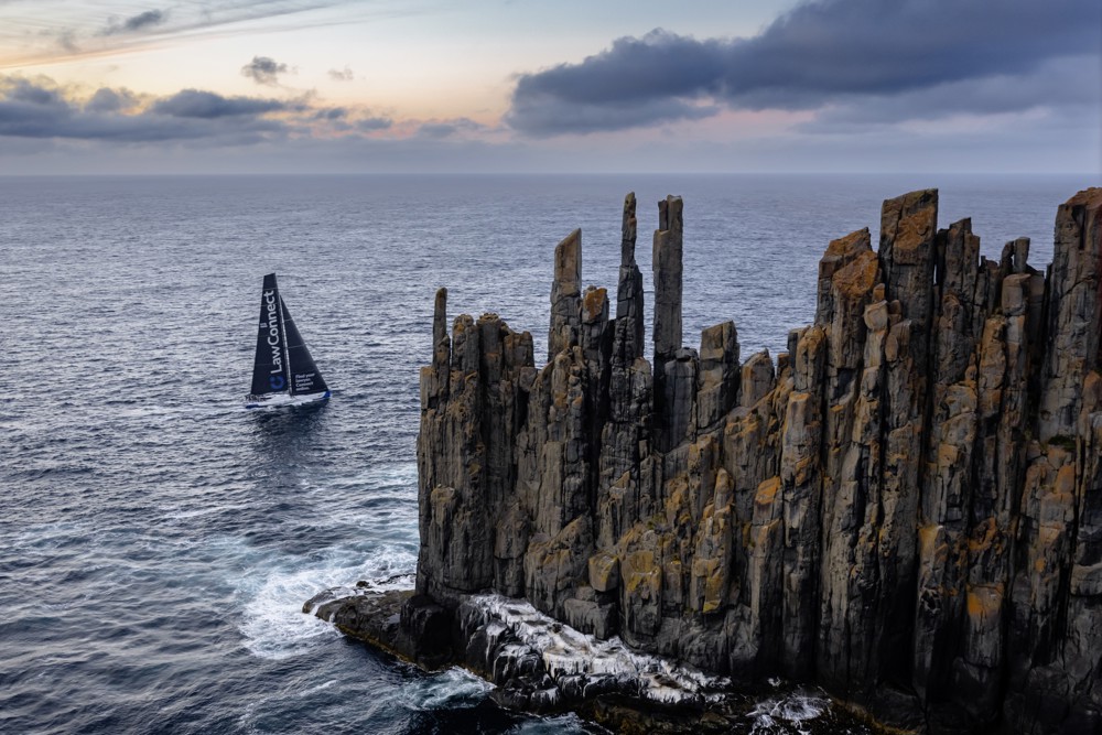 LAWCONNECT, Sail no: SYD 1000, Owner: Christian Beck, Design: Juan K 100 Custom, Country: AUS