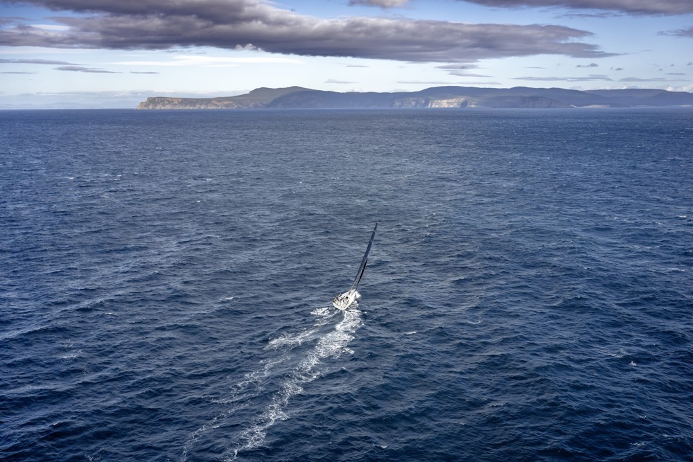 NO LIMIT, Sail no: AUS 98888, Owner: David Gotze, Design: Reichel/Pugh 63, Country: AUS