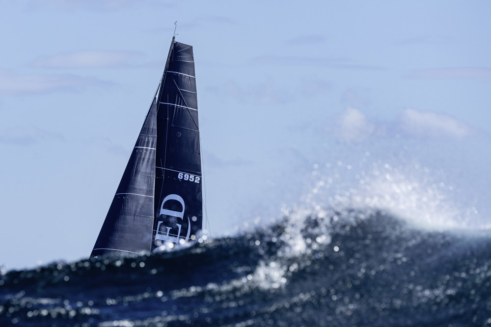 SMUGGLER, Sail no: 6952, Owner: Sebastian Bohm, Design: Tp52, Country: AUS
