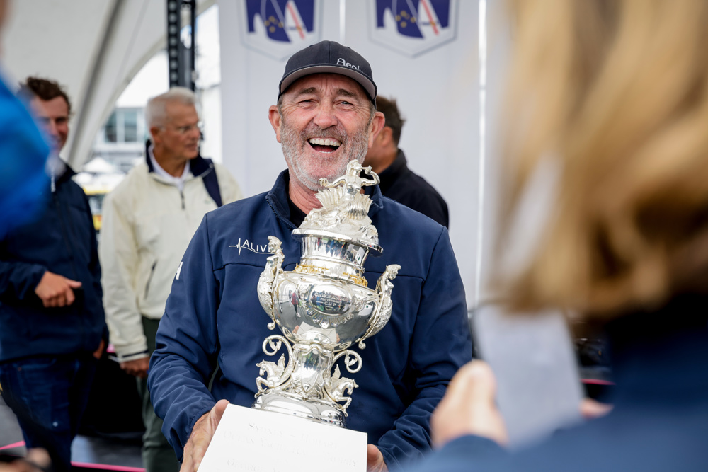 Dockside Presentation of the Tattersall Cup and Medallions to the crew of Alive