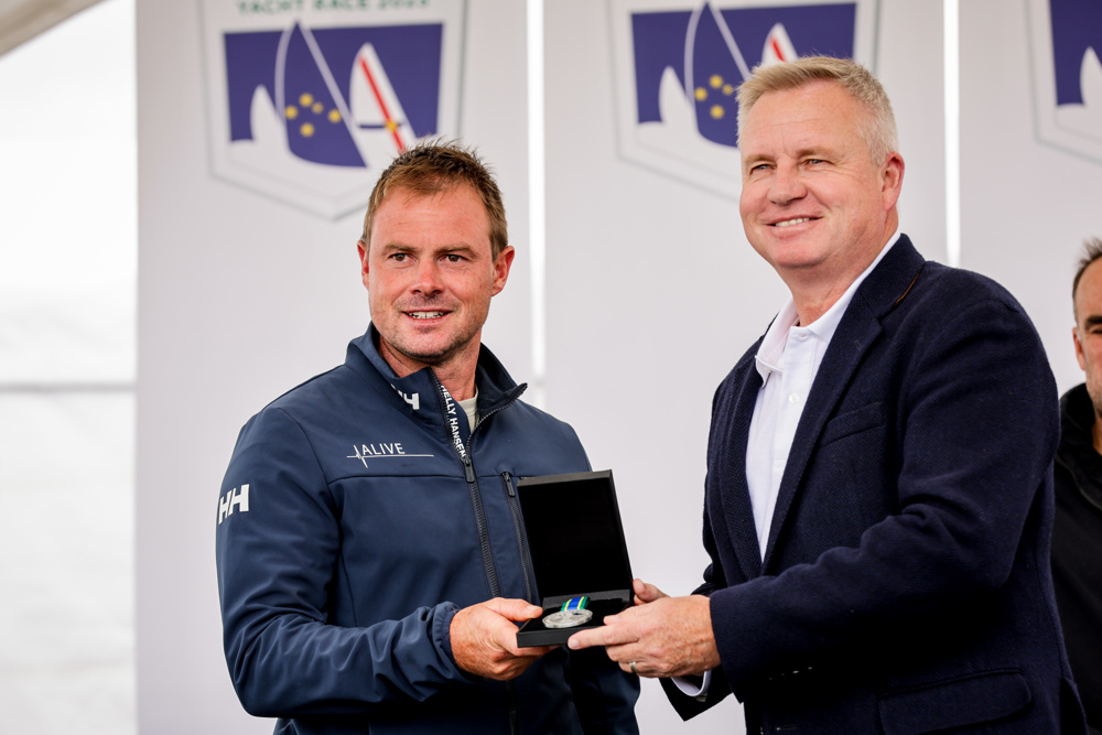 Alive crewmember receiving his Winners Medallion from Tasmanian Premier Jeremy Rockliff