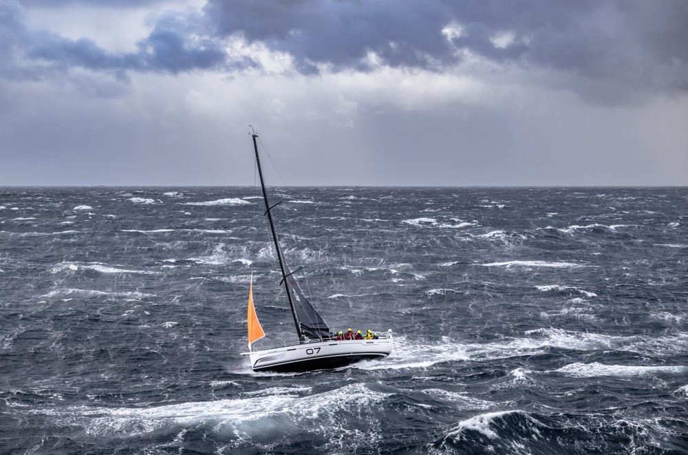 WINGS, Sail no: 7, Owner: Ian Edwards, Design: Dehler 46, Country: AUS