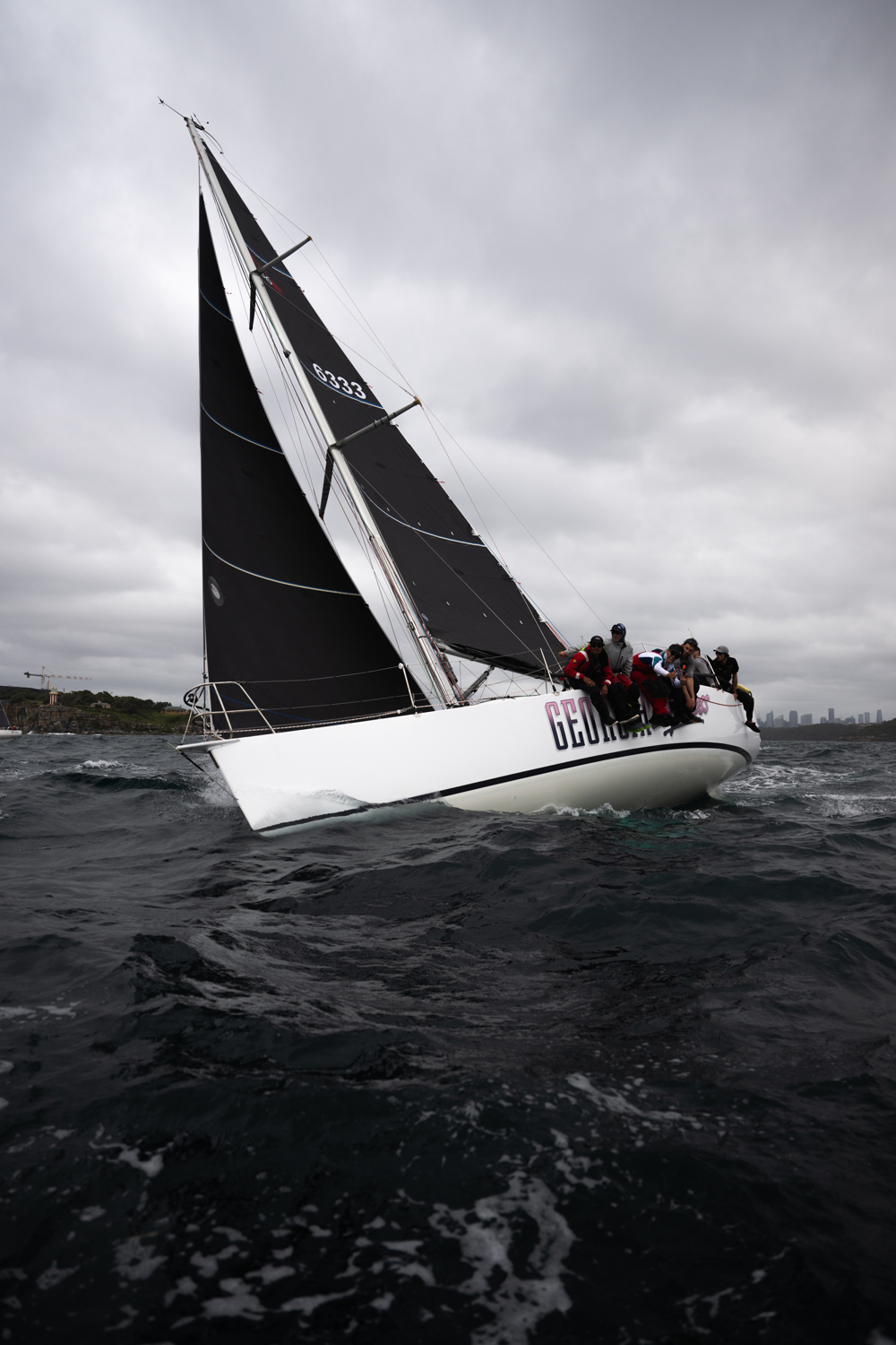 Audi Centre Sydney BWPS | 2024 Bird Island Race start - Georgia Express.   Image: CYCA | Vito Feremans