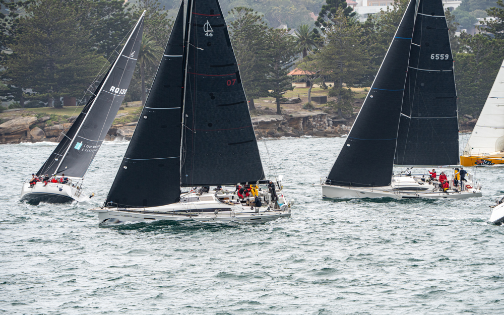 2024/25 Audi Centre Sydney BWPS | Bird Island Race start.   Image: Mike Selbie