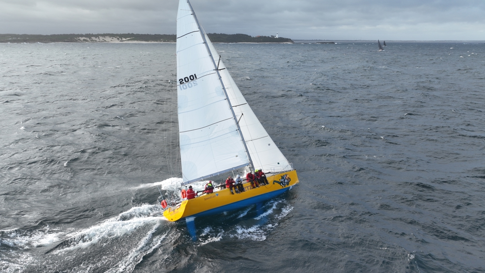 Jones 40 Quetzalcoatl shortly before rounding Bird Island.   Image courtesy High Impressions Media.