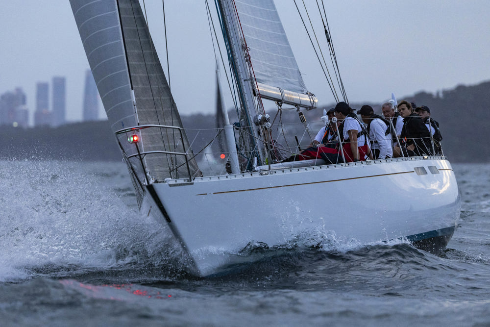 Cabbage Tree Island Race 2024 - Love & War