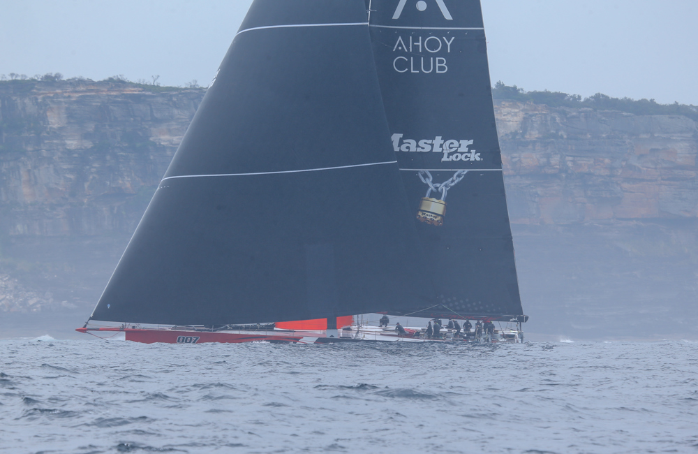 Master Lock Comanche entering Sydney Harbour to finish.   Image: CYCA | David Hislop