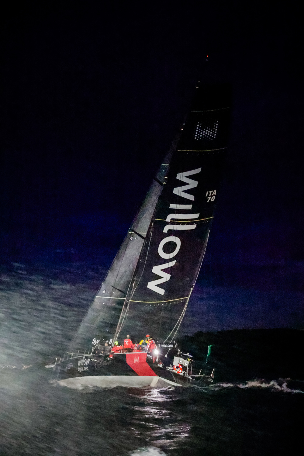 Celestial V70 in River Derwent approaching the finish.   Image: CYCA | Salty Dingo