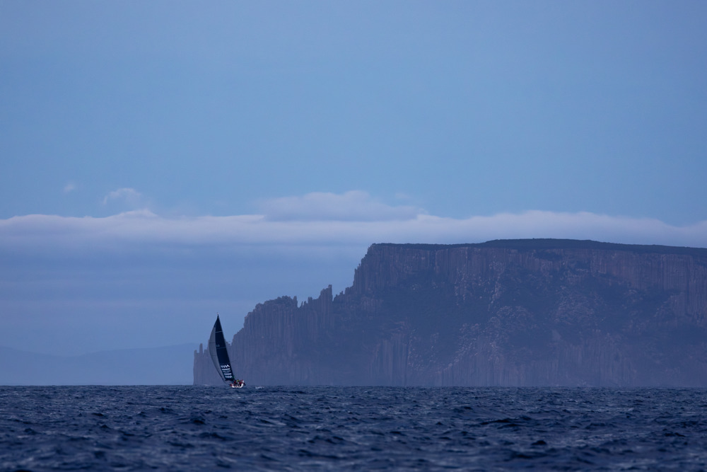 DASHER+FISHER HOW BIZARRE, Sail n: S13, OWNER/SKIPPER: Scott Robinson, STATE: VIC, DESIGN: Seaquest RP36, LOA: 10.93, CLASS: IRC, YEAR BUILT: 2008