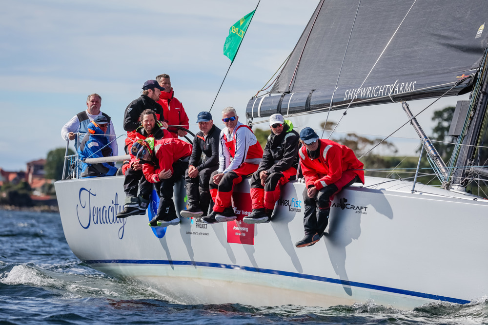 Tenacity in River Derwent on the way to the finish.     Image: CYCA | Salty Dingo