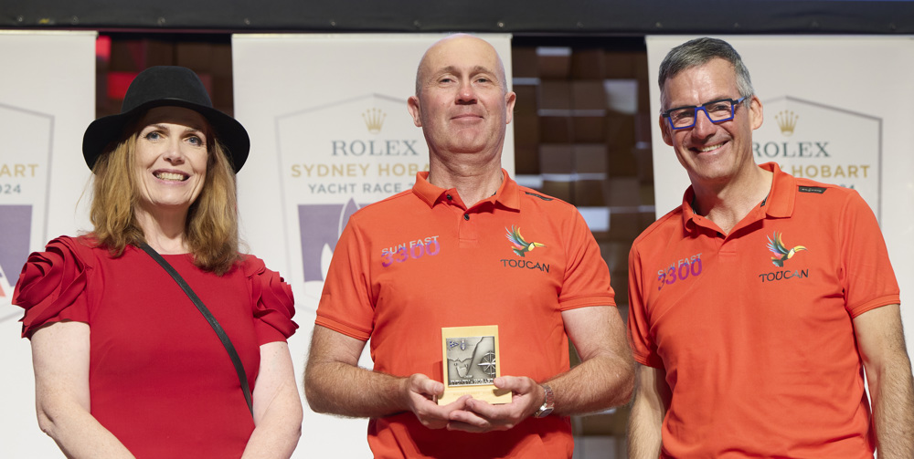 Toucan, 3rd Corinthian IRC - presented by Alderman Louise Bloomfield (City of Hobart)  to co-skippers Edward Curry-Hyde and Scott Robertson.    