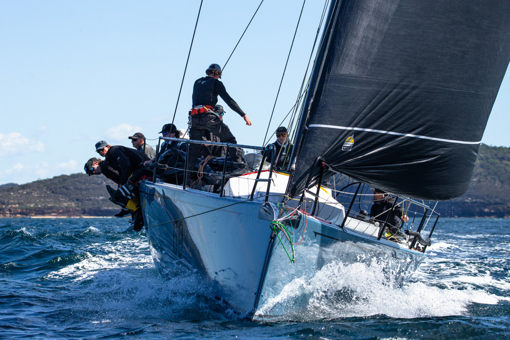 Smuggler exiting Sydney Harbour 10 minutes after the start.   Image: CYCA | Ashley Dart