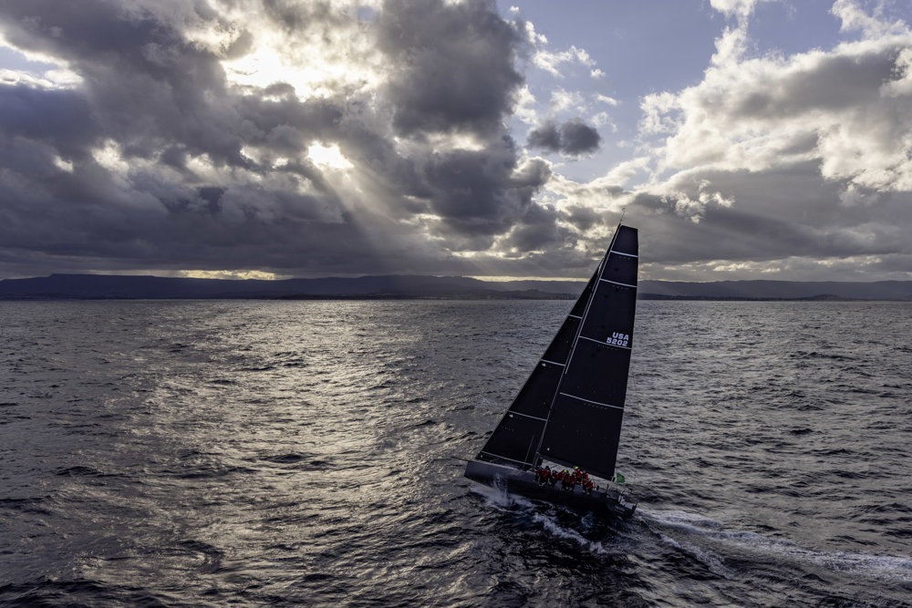 CALLISTO, Sail No: USA5202, Owner and Skipper: James Murray, Club: RNZYS, NEW ZEALAND, Design: Pac 52, LOA (m): 15.85, Year: 2016