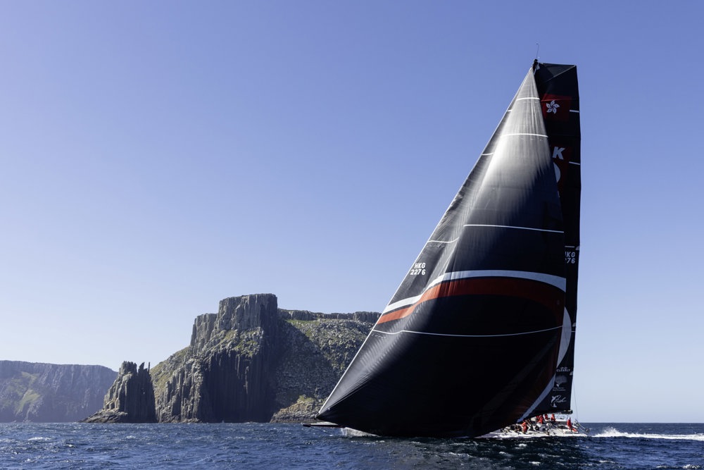 SHK SCALLYWAG 100 rounding Tasman island, Sail No: HKG2276, Owner: Seng Huang Lee, Skipper: David Witt, Club: RHKYC, HONG KONG, Design: Dovell 100, LOA (m): 30.48, Year: 2014